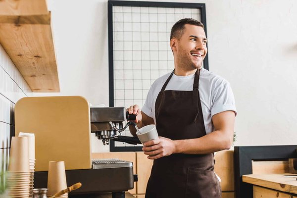 Pourquoi opter pour la machine à café Delonghi Rivelia ?